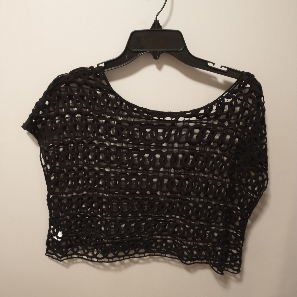 New embroidery pull over blouse black